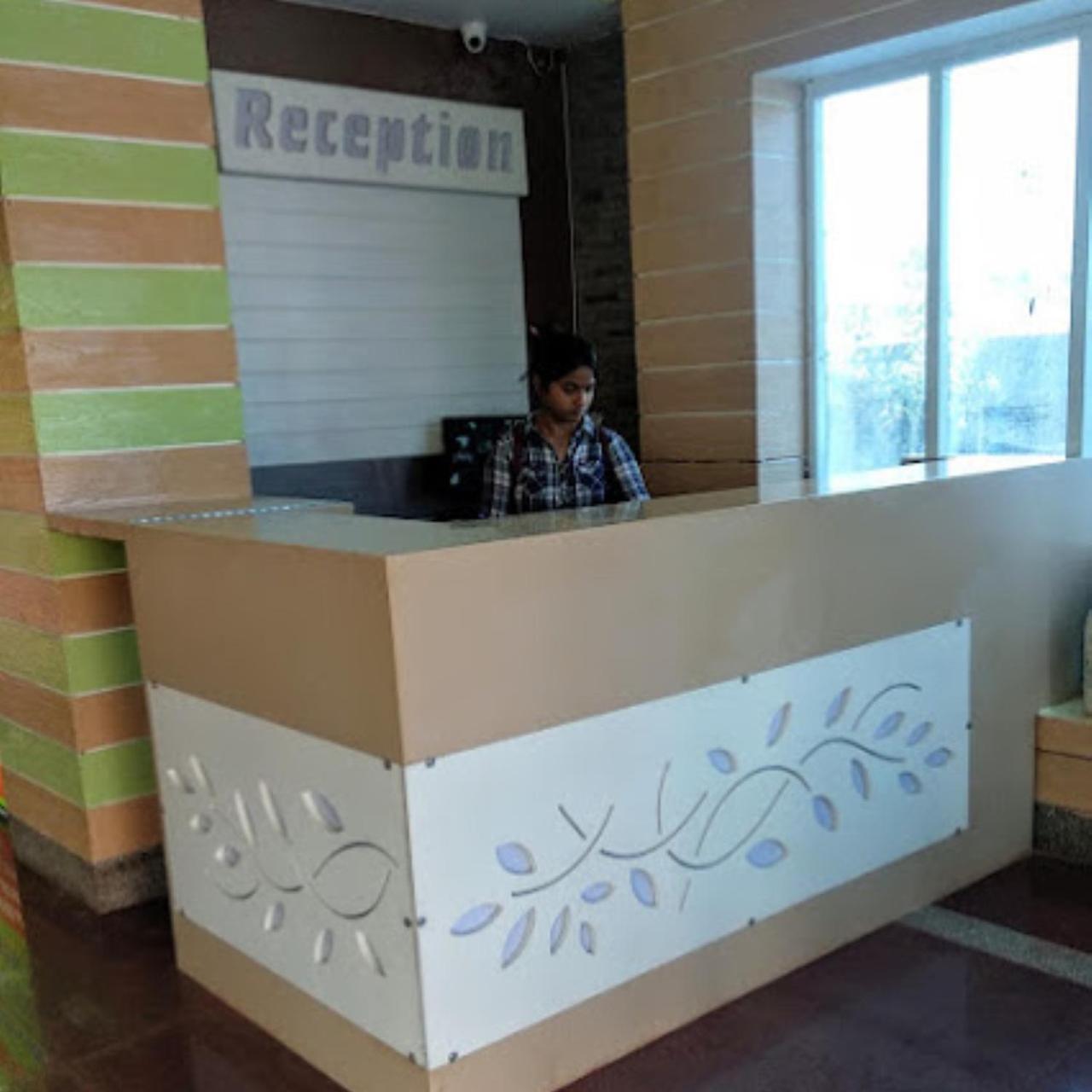 Hotel Sunrise Bhubaneswar Esterno foto