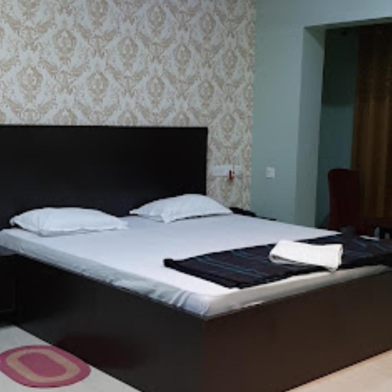 Hotel Sunrise Bhubaneswar Esterno foto